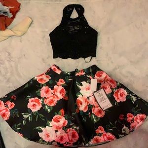 high neck top cropped